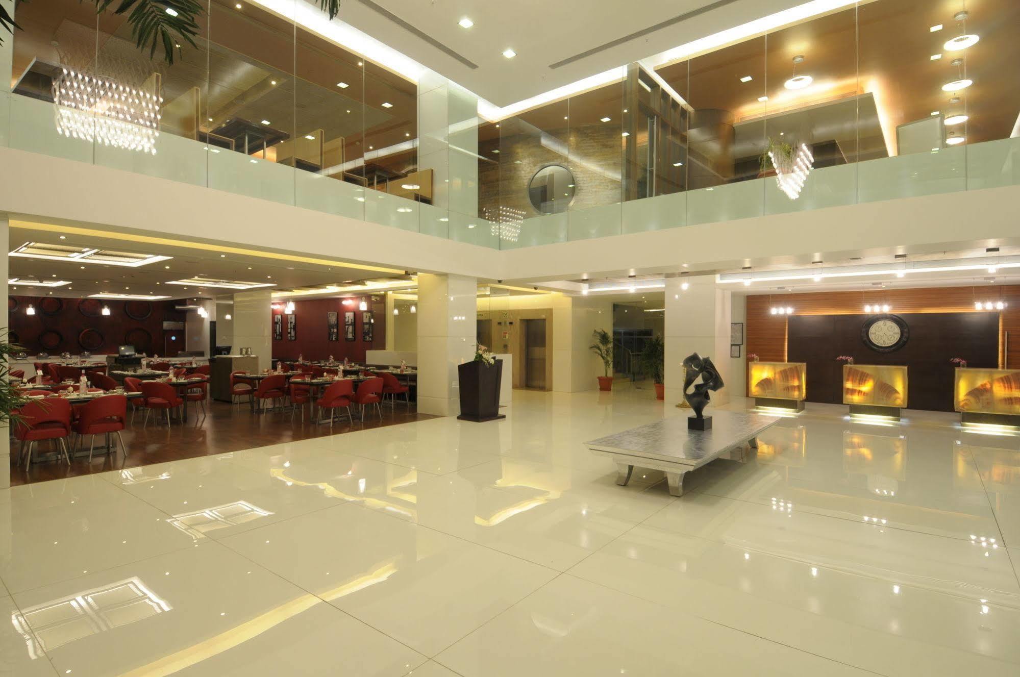 Welcomhotel By Itc Hotels, Ashram Road, Ahmedabad Eksteriør billede